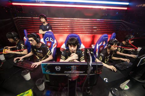 有球迷甚至 有球迷甚至