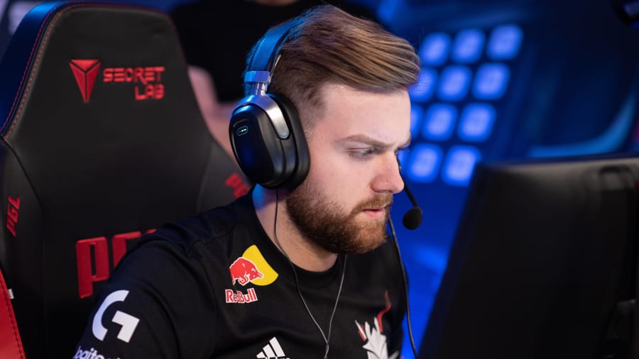 低位策应点